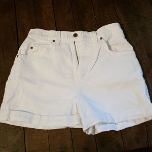 Levi's shorts size 9